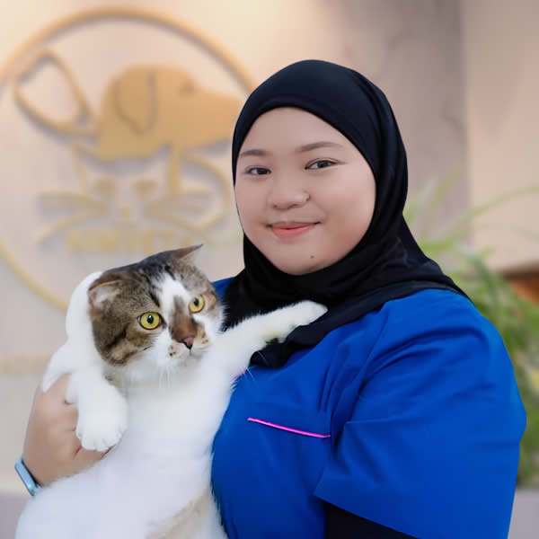 Dr. Izzah Yusof