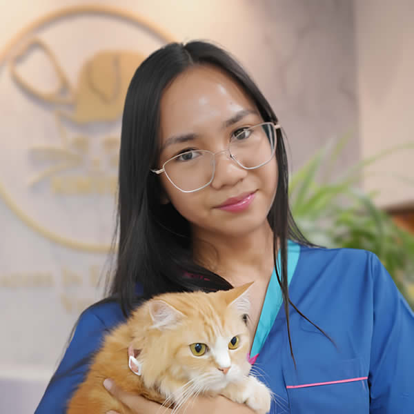 Dr. Mira Izzati